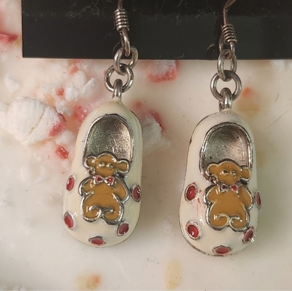 Cute Vintage Bear Shoe Earrings - Picture 2 of 4